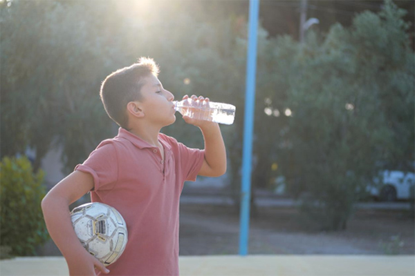 Dehydration and Injury Risk: What Young Athletes (and Parents) Should Know
